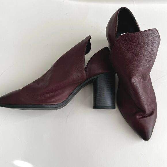 Bueno Jessie Ankle Boots Deep V 3” Block Heel Women’s 38 US 8 Burgundy Brown - Picture 2 of 7